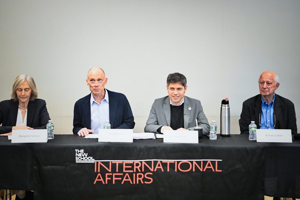 Axel Kicillof participa de un panel sobre asuntos internacionales en The New School, Nueva York