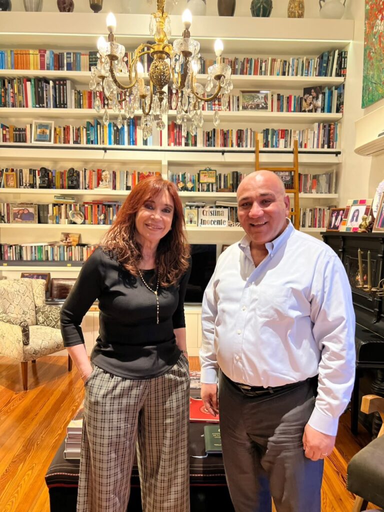 Manzur y Cristina, otra vez juntos: la agenda es la crisis del interior