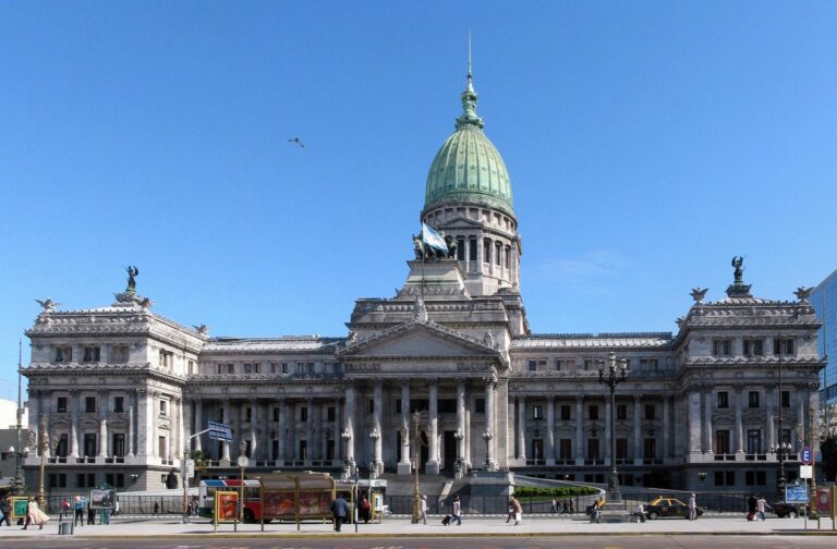 Fachada del Congreso de la Nación, donde la oposición no consiguió quórum para tratar el DNU 70/23